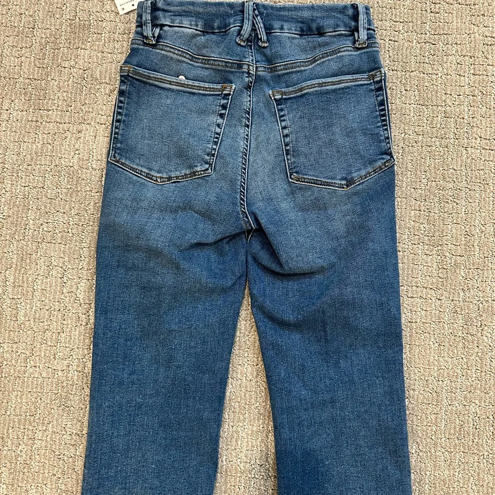 Good American Pull On Straight Leg Blue Jeans - Picture 7 of 8